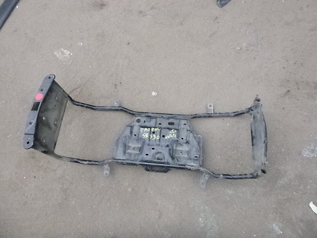  Soporte de rueda de repuesto para Mitsubishi Pajero V90