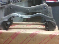 4772105050 Toyota soporte, pinza de freno delantera