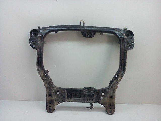 624052L000 Hyundai/Kia subchasis delantero soporte motor