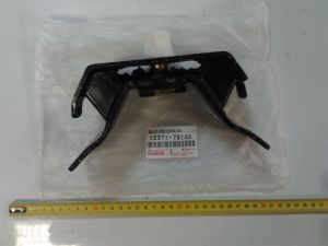  Soporte de motor trasero para Toyota Land Cruiser J12