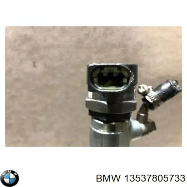 13537805733 BMW regulador de presión de combustible, rampa de inyectores