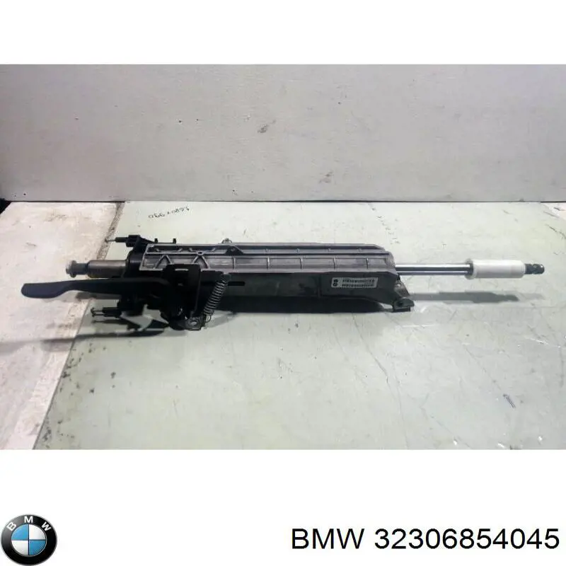 32306854045 BMW 