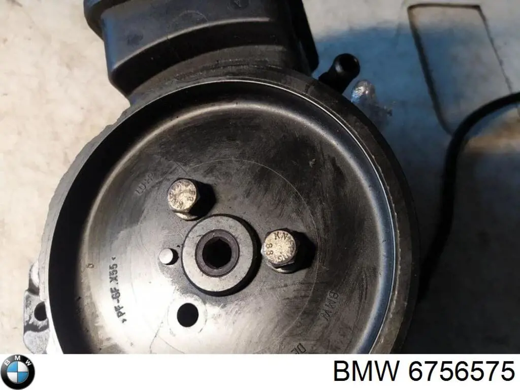 6756575 BMW bomba hidráulica de dirección