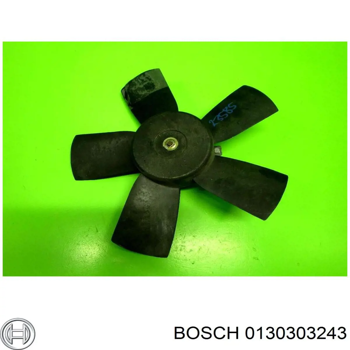 0130303243 Bosch ventilador (rodete +motor refrigeración del motor con electromotor completo)