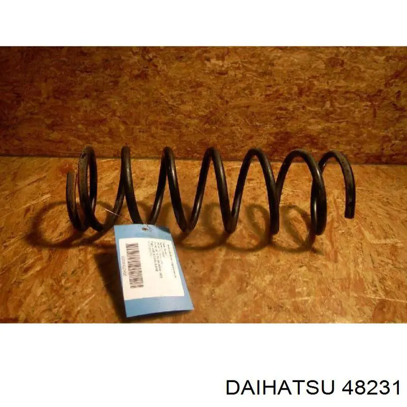 48231 Daihatsu muelle de suspensión eje trasero