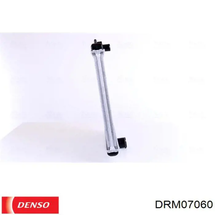 DRM07060 Denso radiador refrigeración del motor