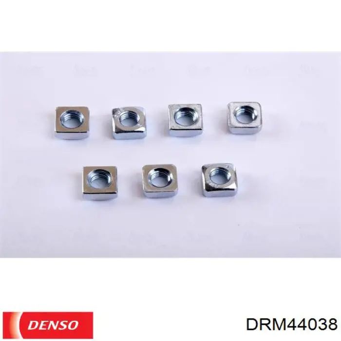 DRM44038 Denso radiador refrigeración del motor