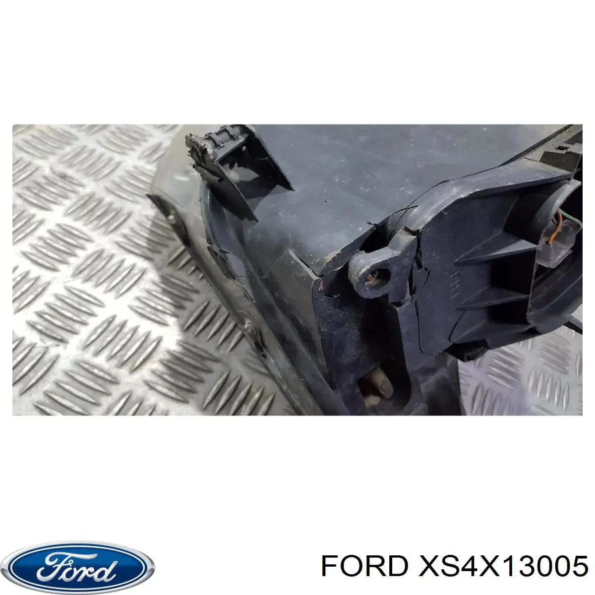 1M5113005FA Ford faro derecho