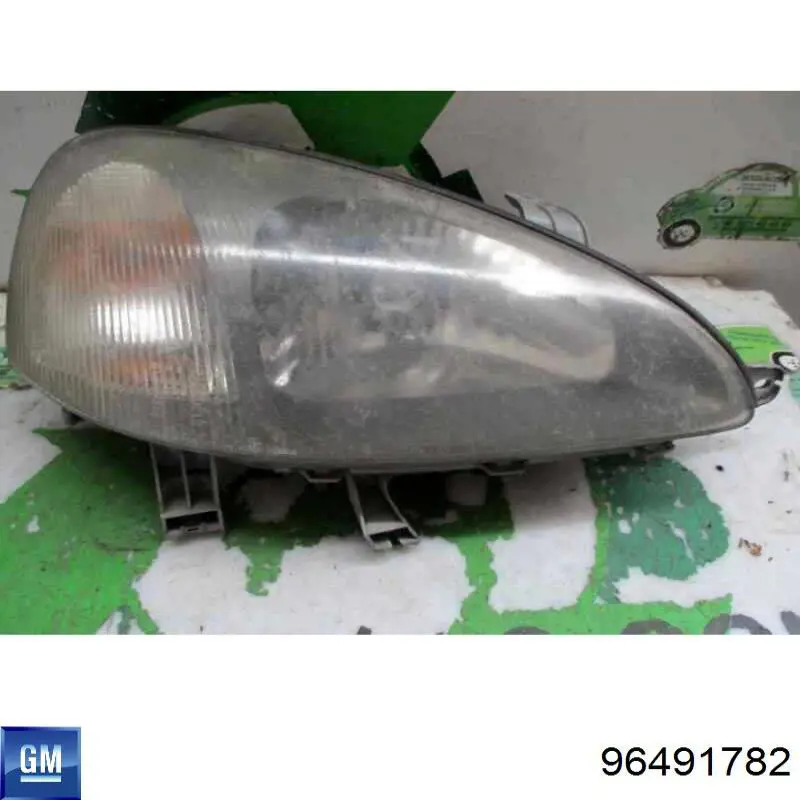 96491782 General Motors faro derecho