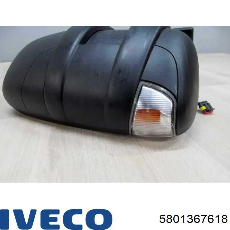 5801367618 Iveco espejo retrovisor derecho