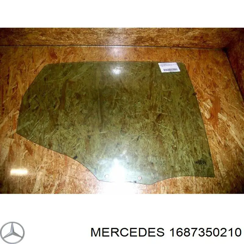 1687350210 Mercedes luna de puerta trasera derecha