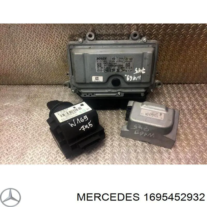 1695452932 Mercedes electronica de columna de direccion