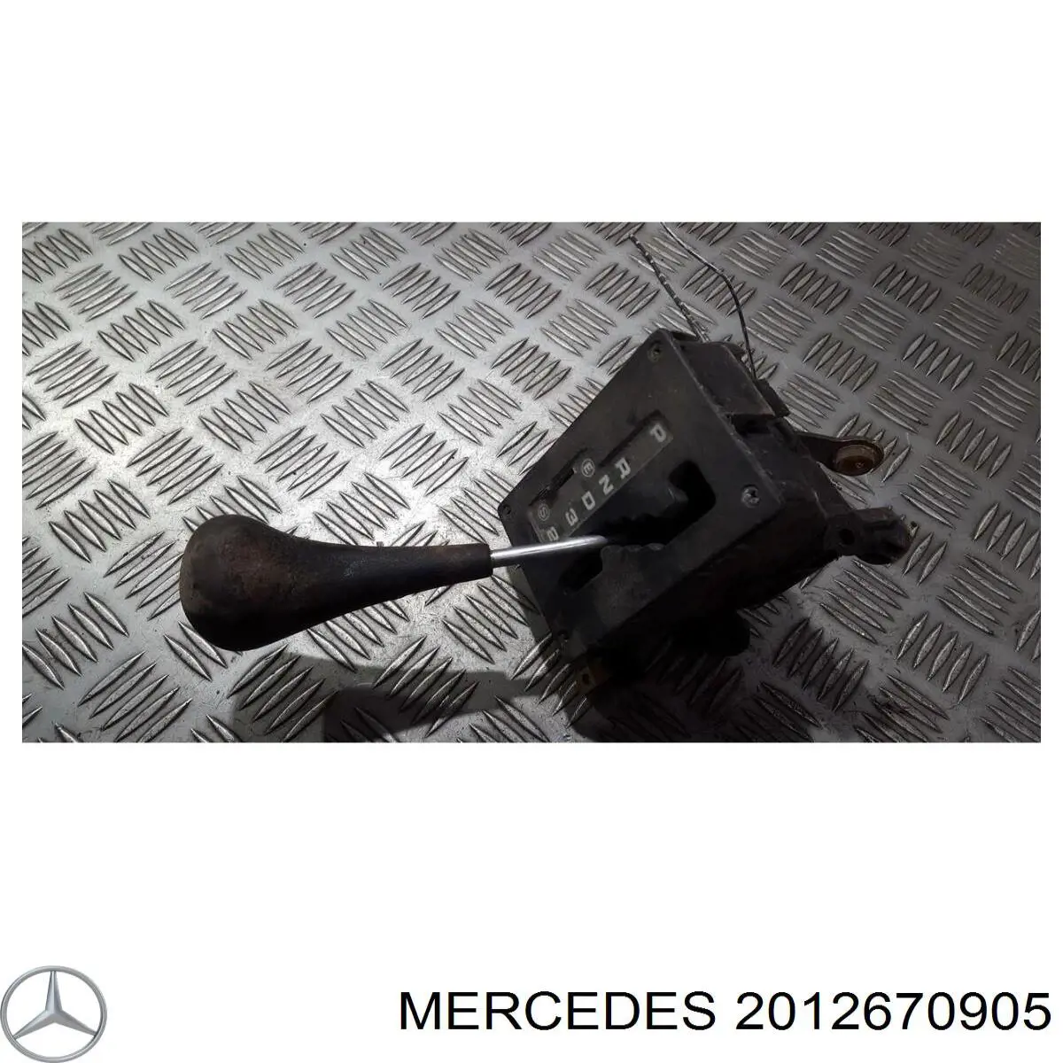 2012670905 Mercedes 