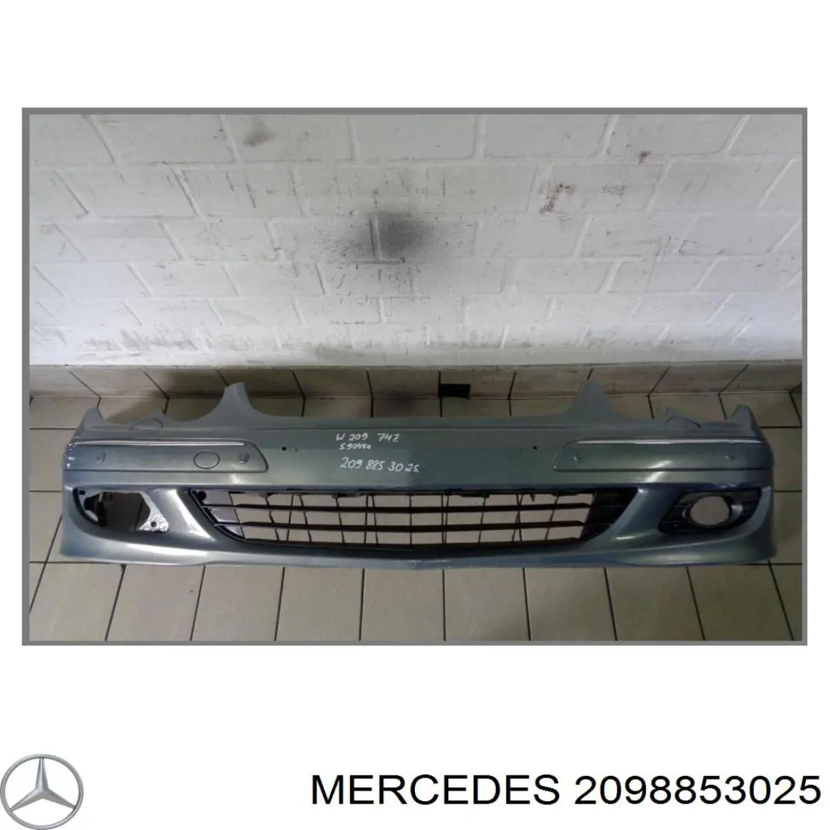 2098853025 Mercedes parachoques delantero