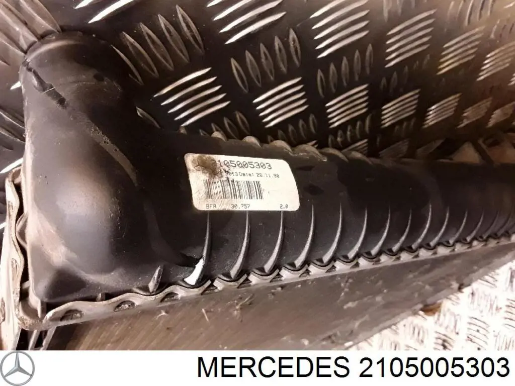 2105005303 Mercedes radiador refrigeración del motor