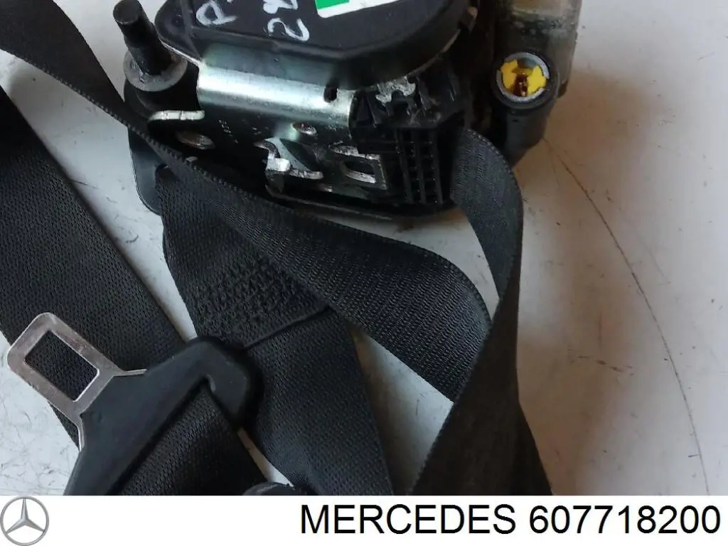  Cinturón de seguridad delantero derecho para Mercedes B W245