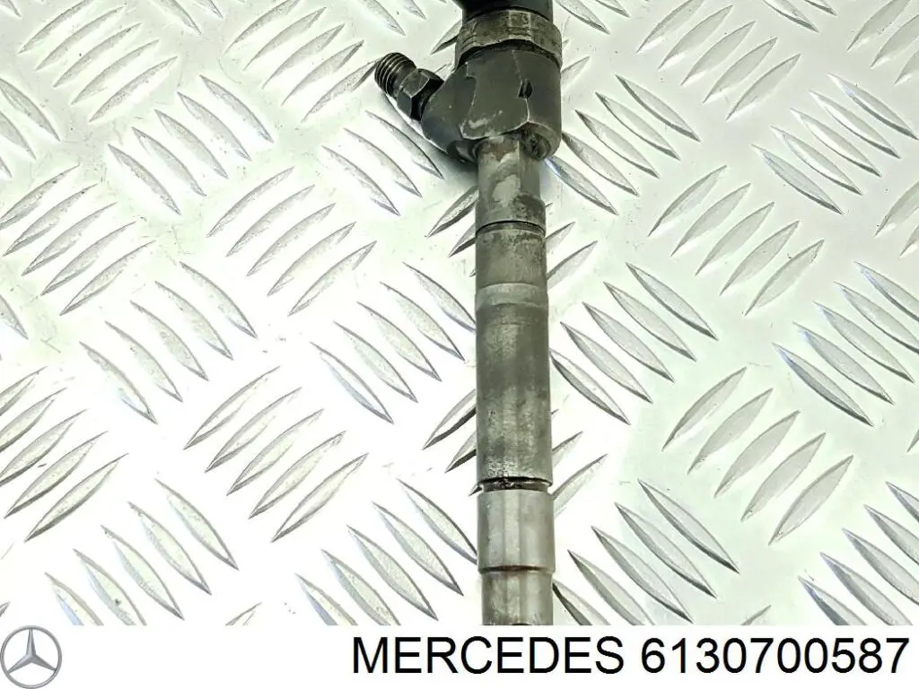 6130700587 Mercedes inyector de combustible