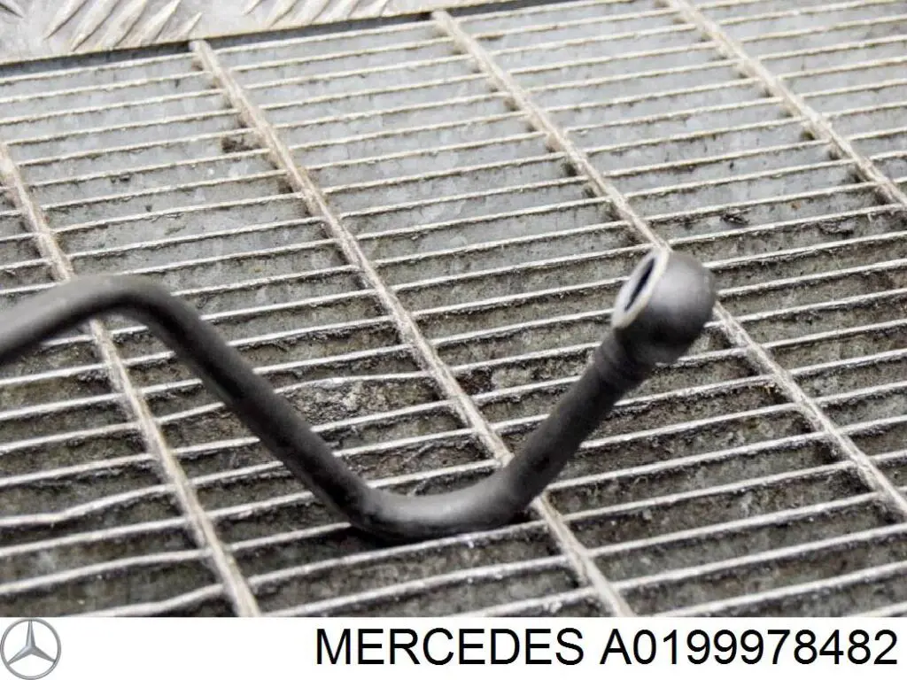 0199978482 Mercedes tubo de enfriamiento detransmision (manguera, Alimentacion)