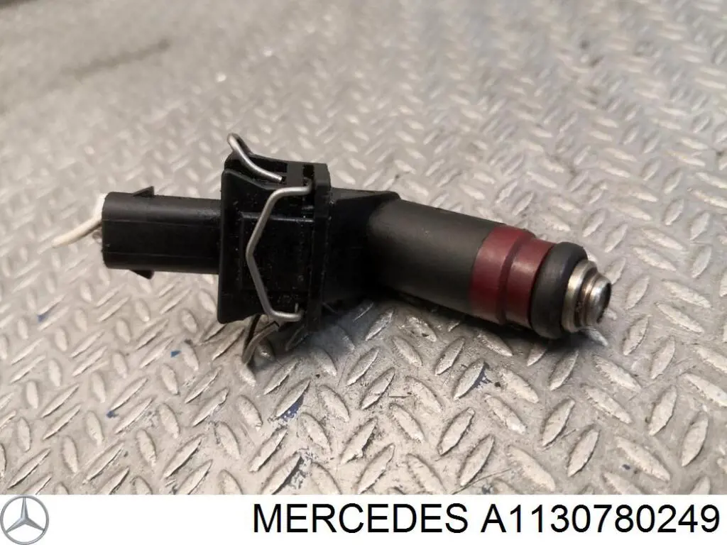 113078024964 Mercedes inyector de combustible