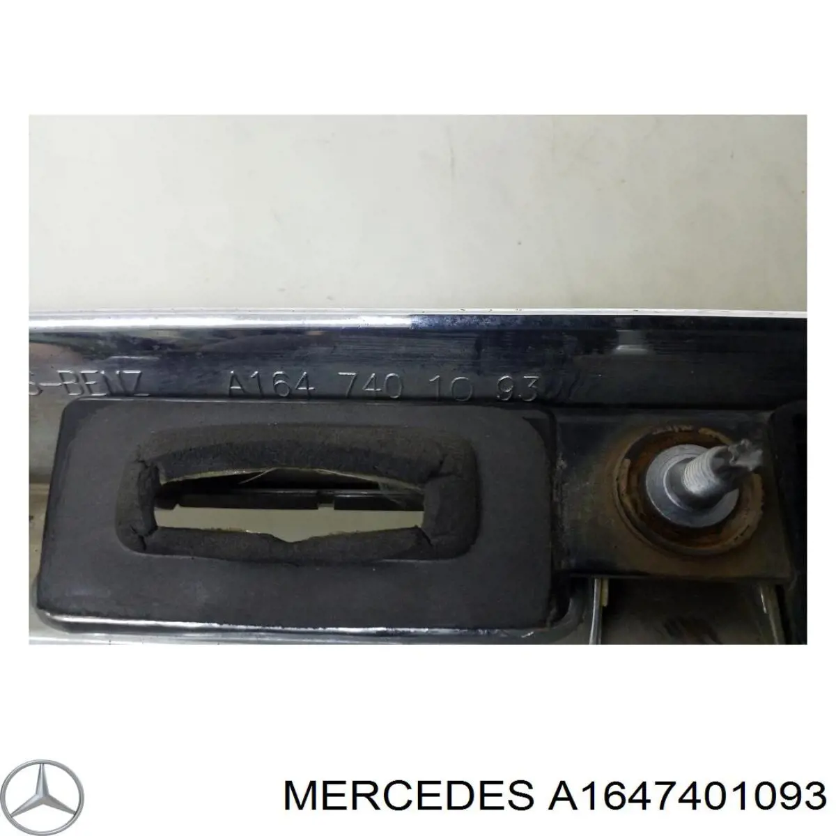 1647401093 Mercedes 