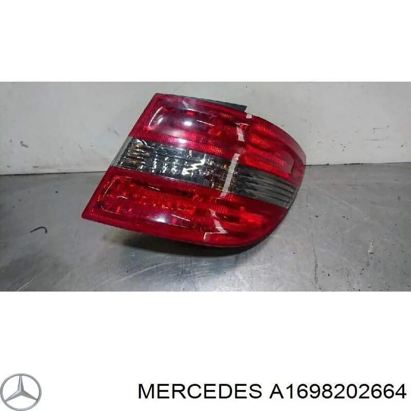 A1698202664 Mercedes piloto posterior exterior derecho