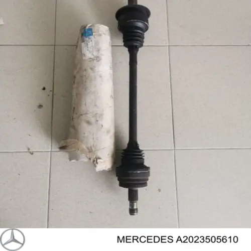 A2023505610 Mercedes árbol de transmisión trasero