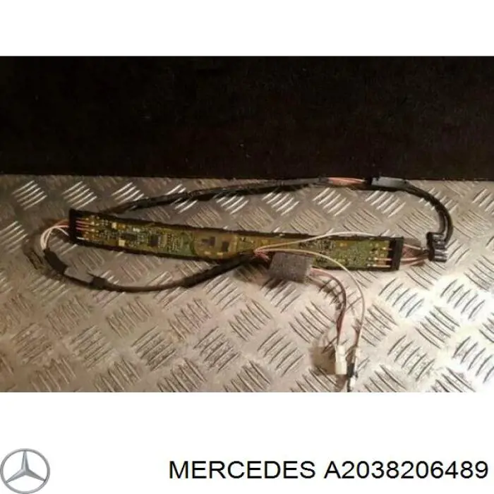 2038206489 Mercedes 