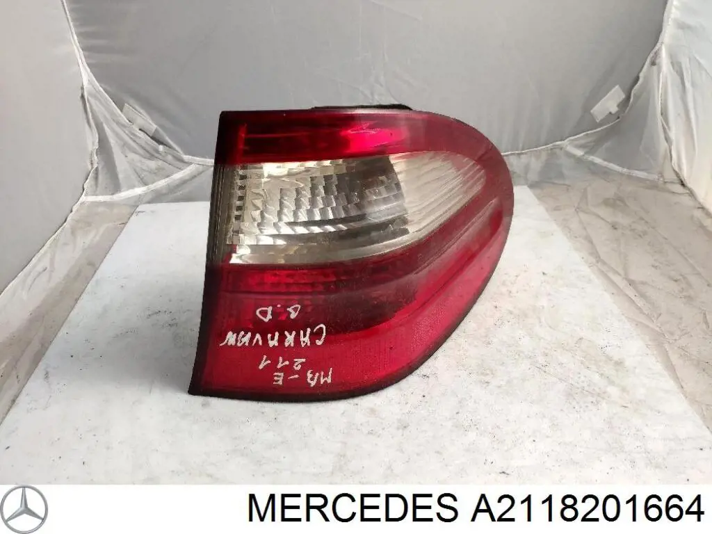 A2118201664 Mercedes piloto posterior exterior derecho