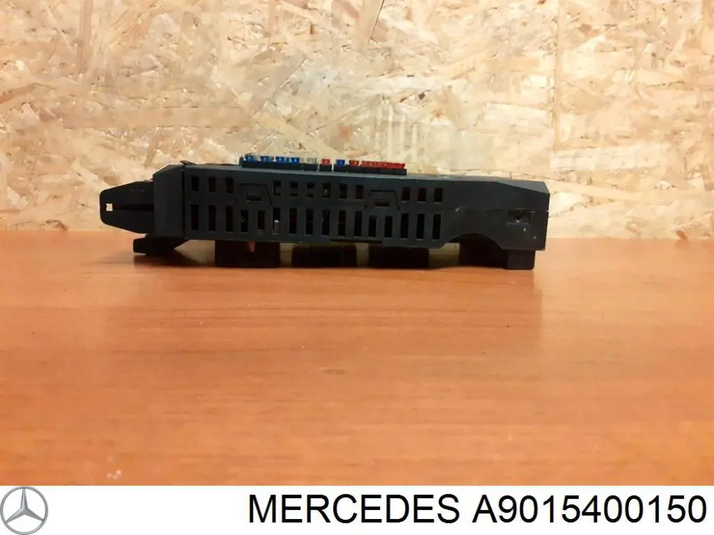 A9015400150 Mercedes caja de fusibles