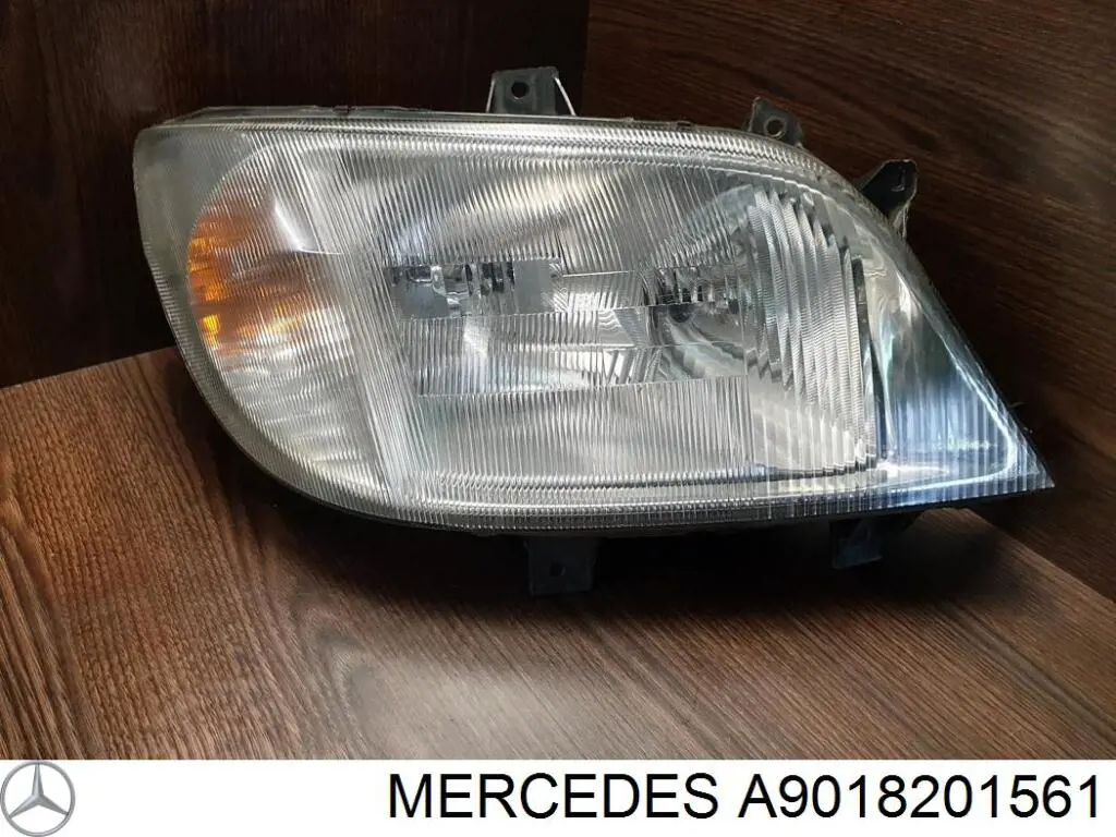 A9018201561 Mercedes faro derecho