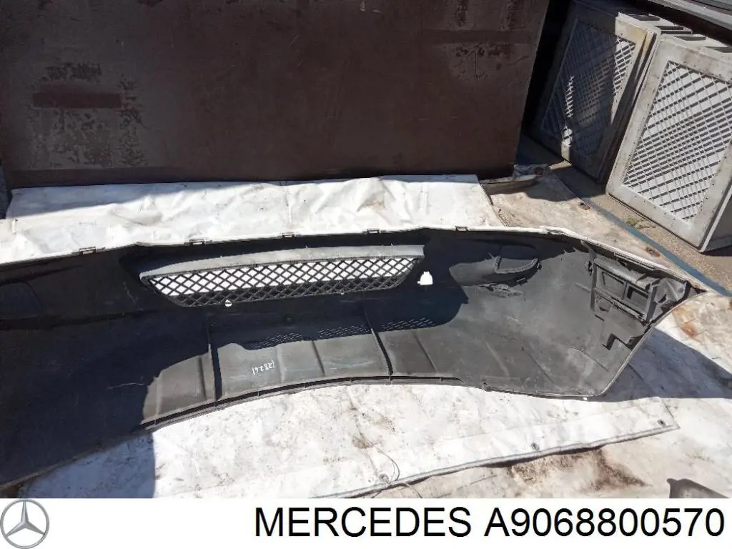 A9068800570 Mercedes parachoques delantero