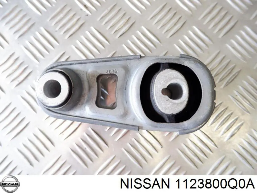 1123800Q0A Nissan soporte de motor trasero