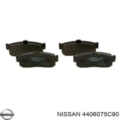 4406075C90 Nissan pastillas de freno traseras