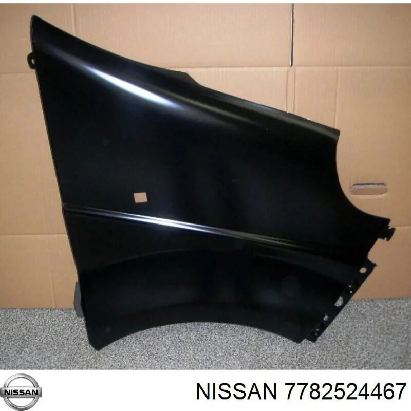 7782524467 Nissan guardabarros delantero derecho