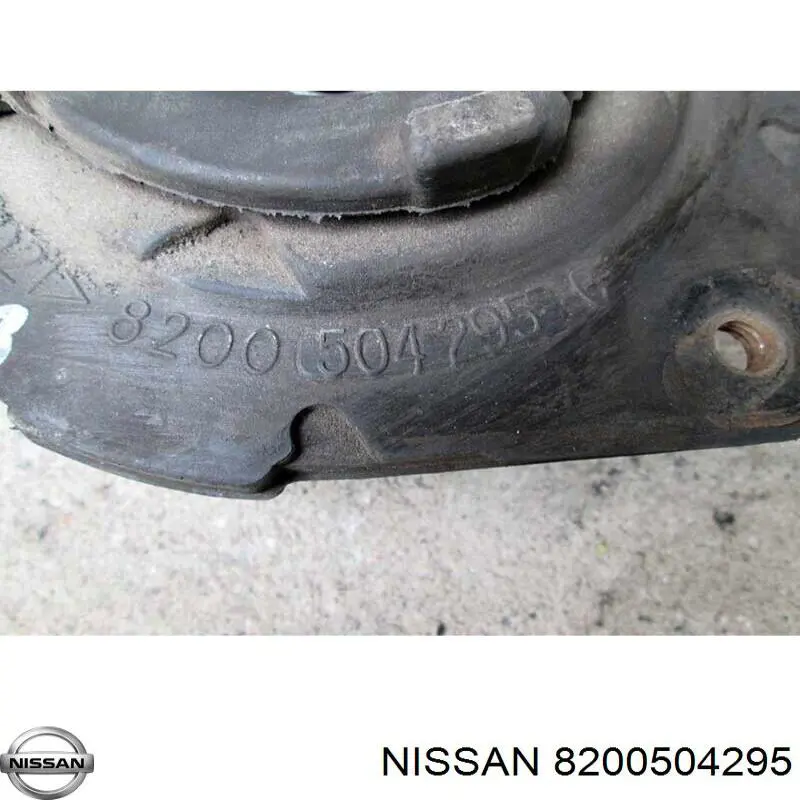 8200504295 Nissan soporte amortiguador delantero derecho