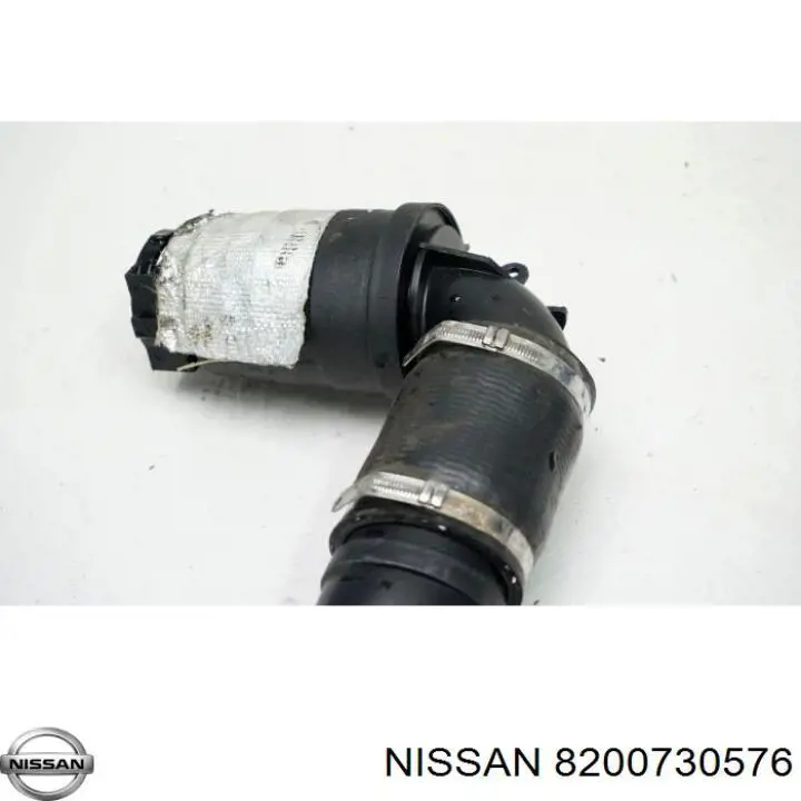 8200730576 Nissan tubo flexible de aire de sobrealimentación izquierdo