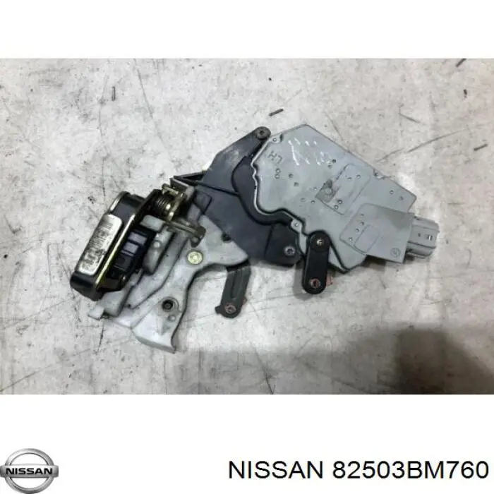 82503BM760 Nissan cerradura de puerta trasera izquierda