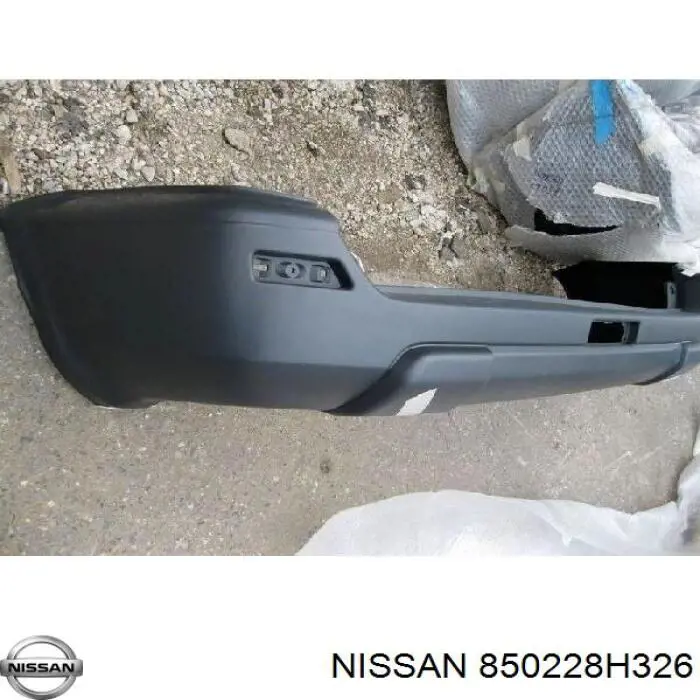 850228H326 Nissan parachoques trasero