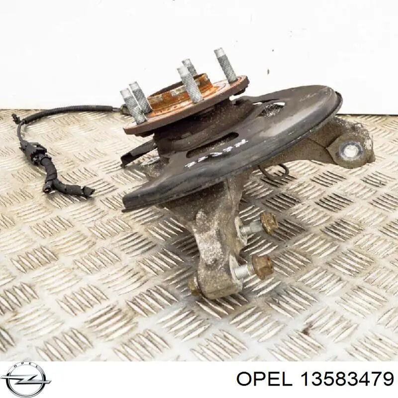 13583479 Opel cubo de rueda delantero