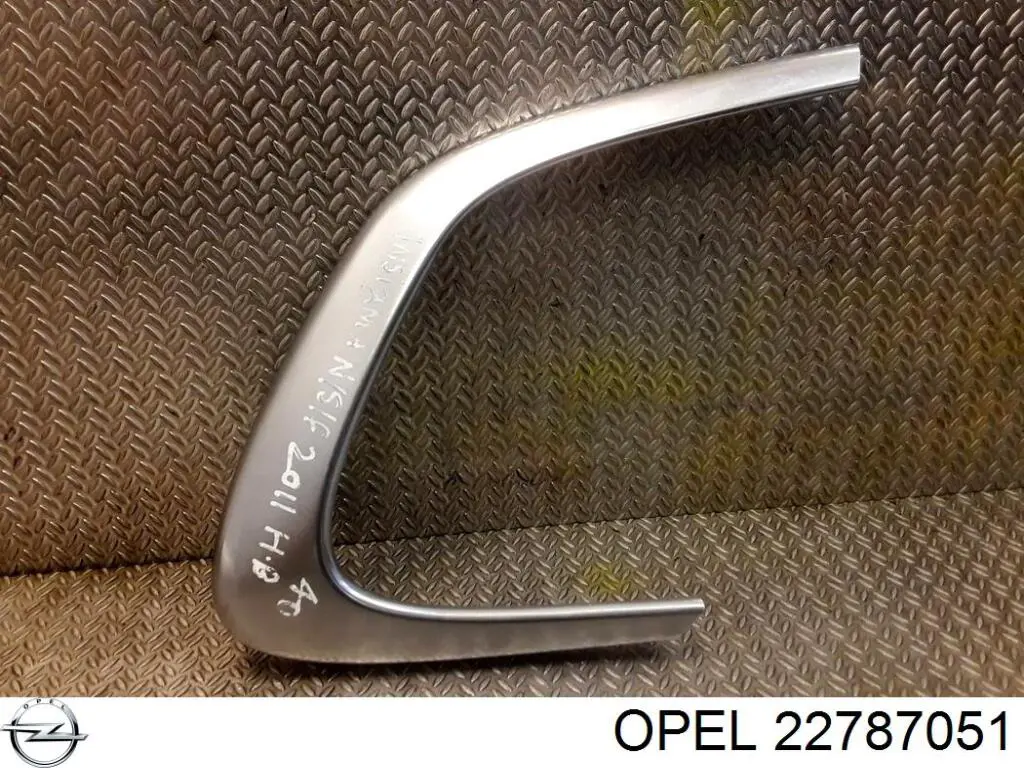  Moldura de parachoques delantero izquierdo para Opel Insignia G09