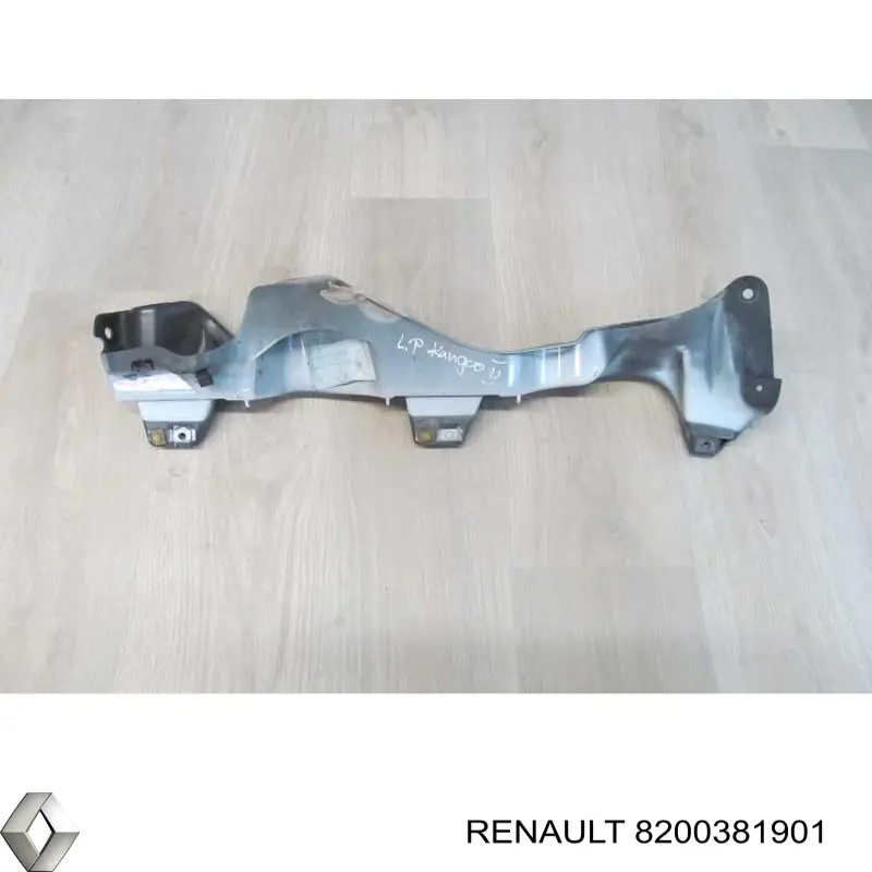 8200381901 Renault (RVI) soporte para guardabarros delantero, izquierdo superior