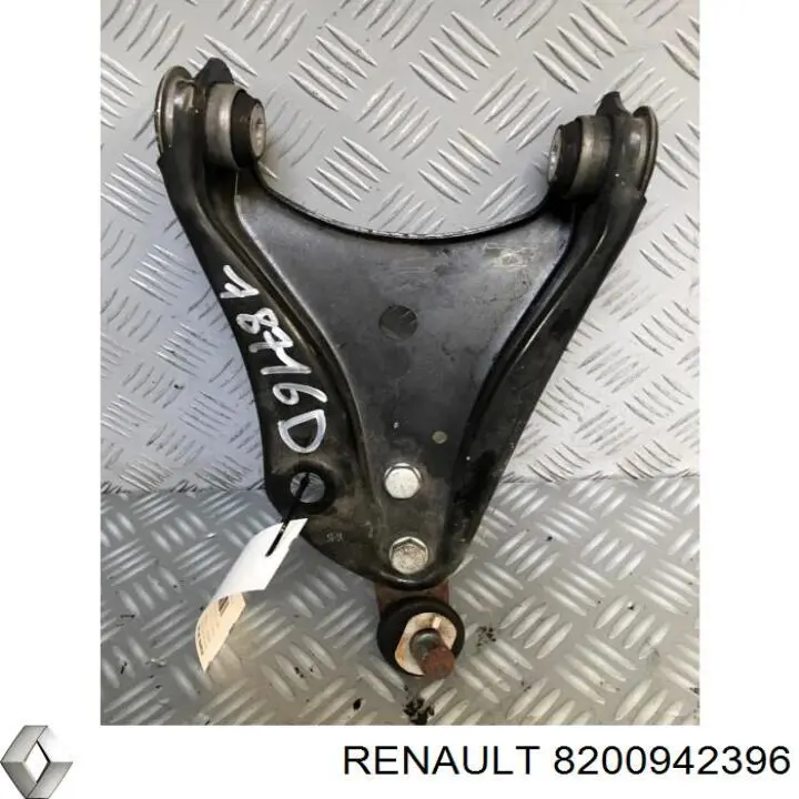 8200942396 Renault (RVI) barra oscilante, suspensión de ruedas delantera, inferior derecha