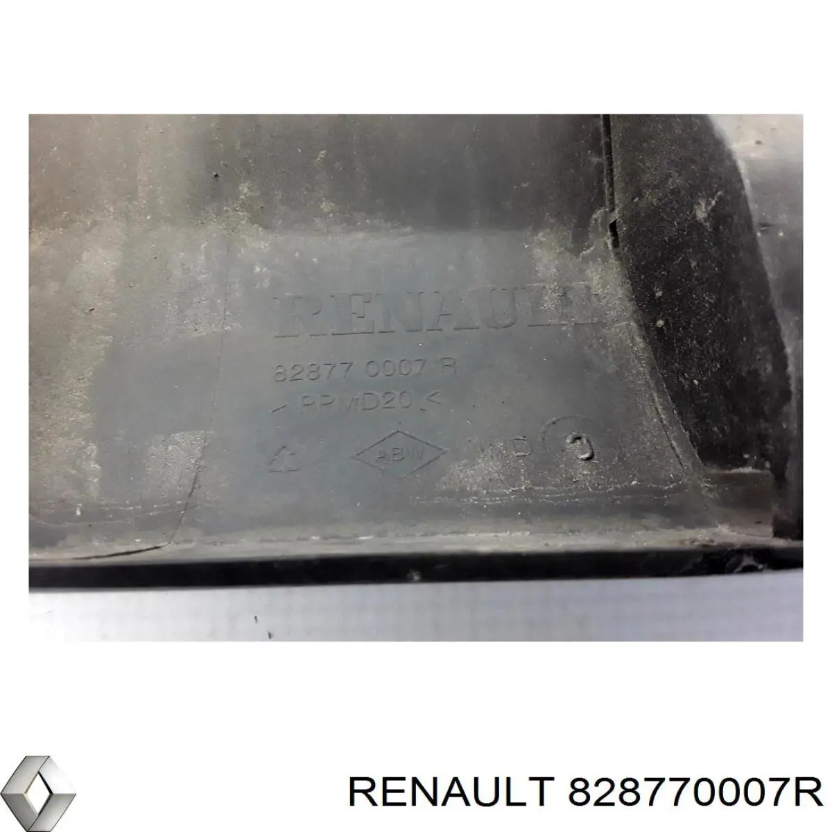  Moldura puerta trasera izquierda para Renault Fluence L3