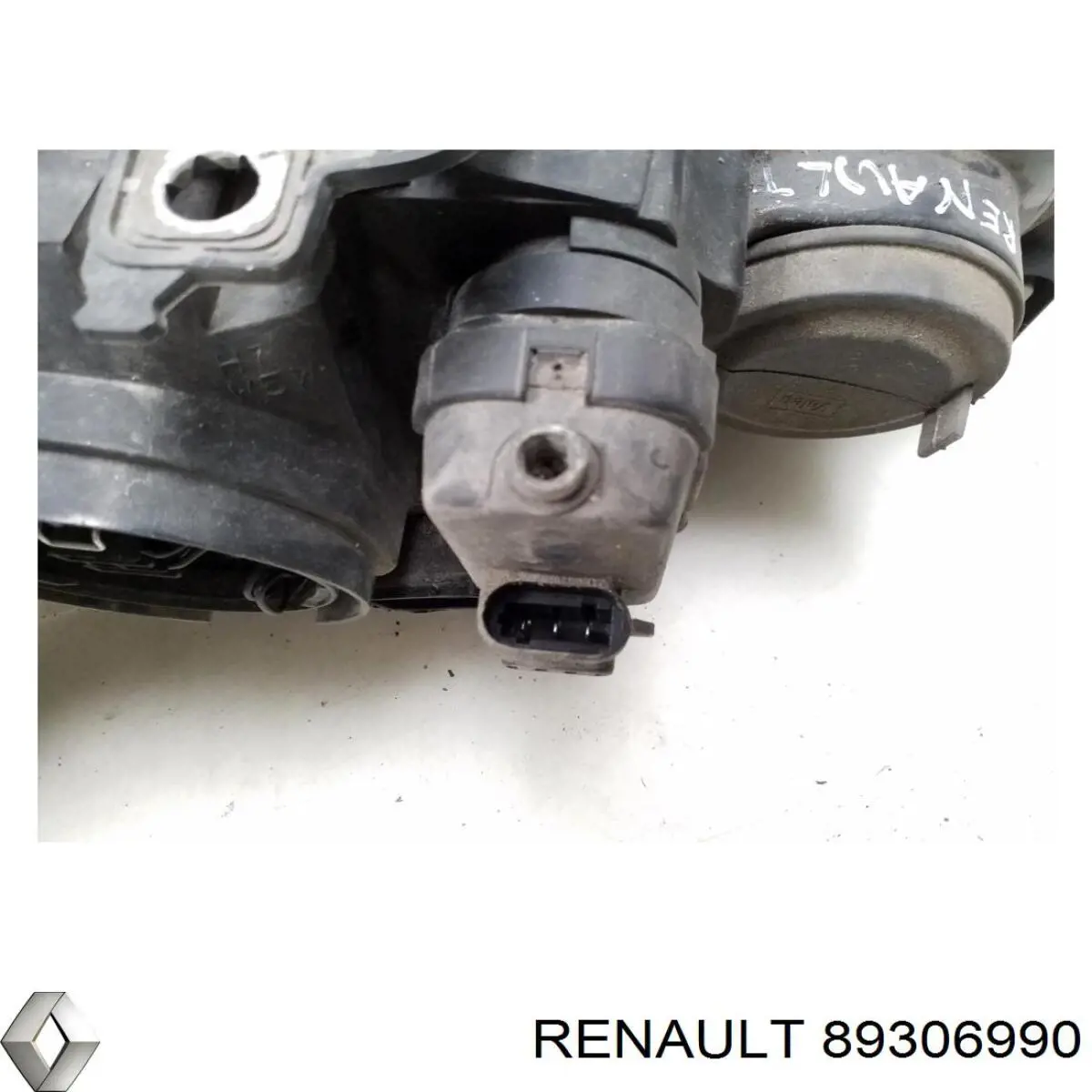 89306990 Renault (RVI) faro izquierdo