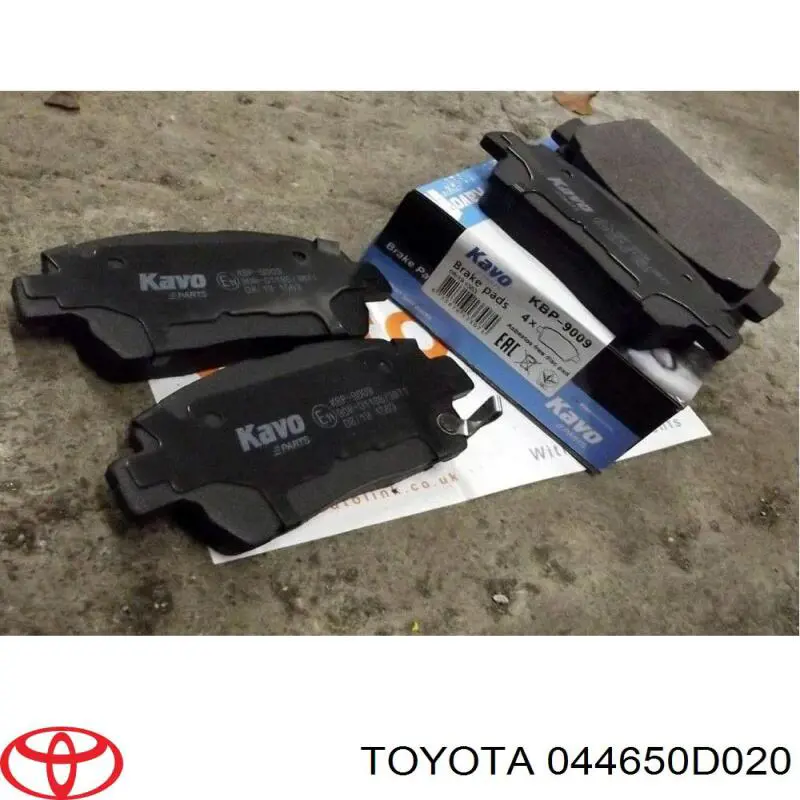 044650D020 Toyota pastillas de freno delanteras