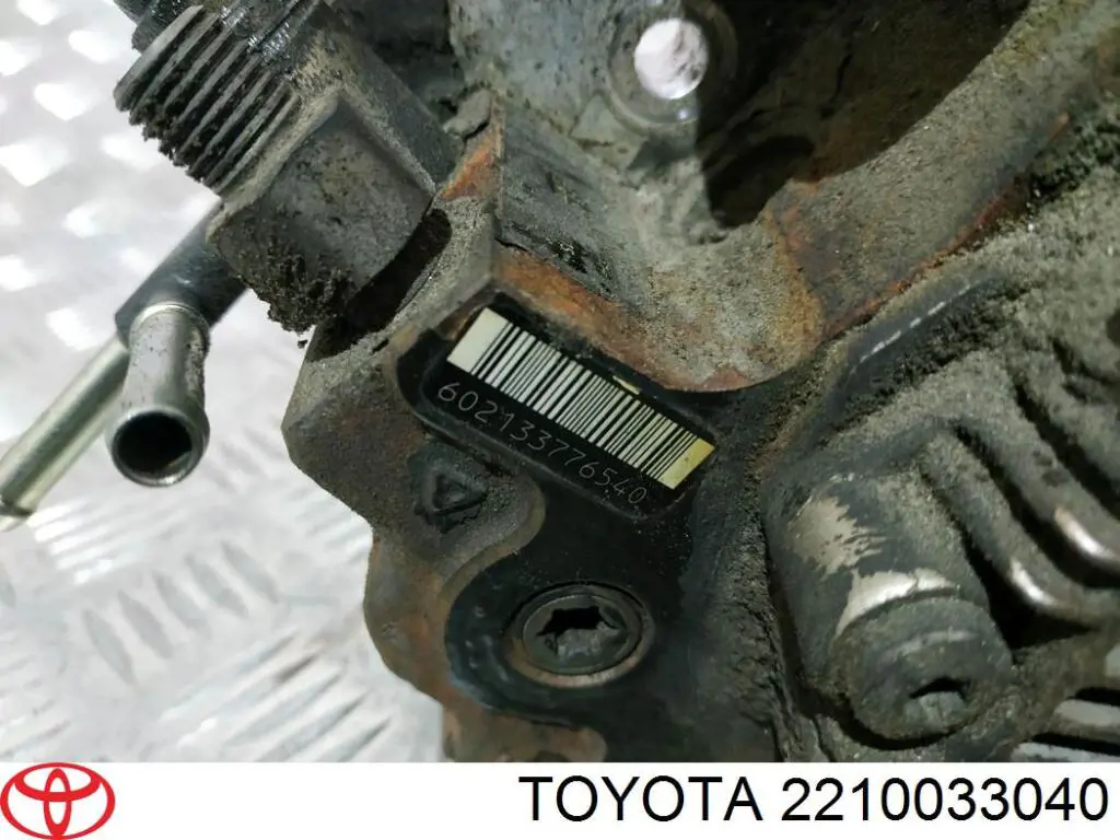 2210033040 Toyota 