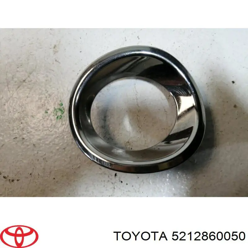 5212860050 Toyota embellecedor, faro antiniebla izquierdo