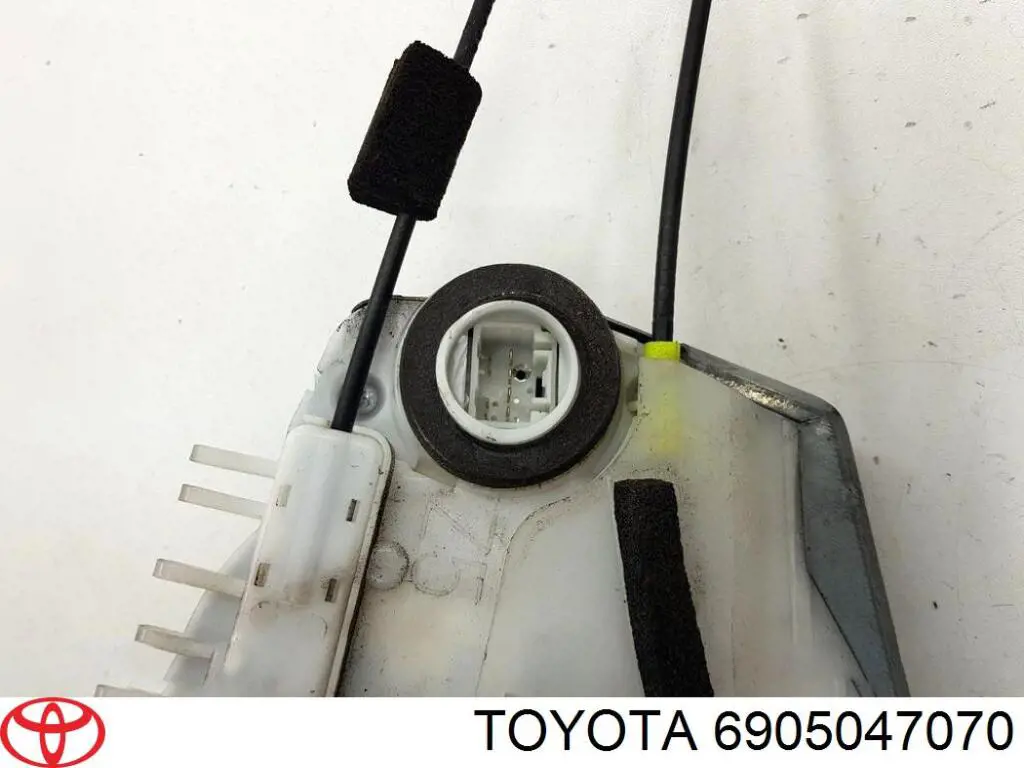  Cerradura de puerta trasera derecha para Toyota Prius ZVW30