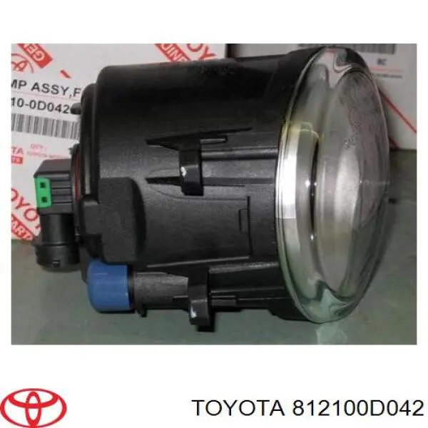 812100D042 Toyota faro antiniebla derecho