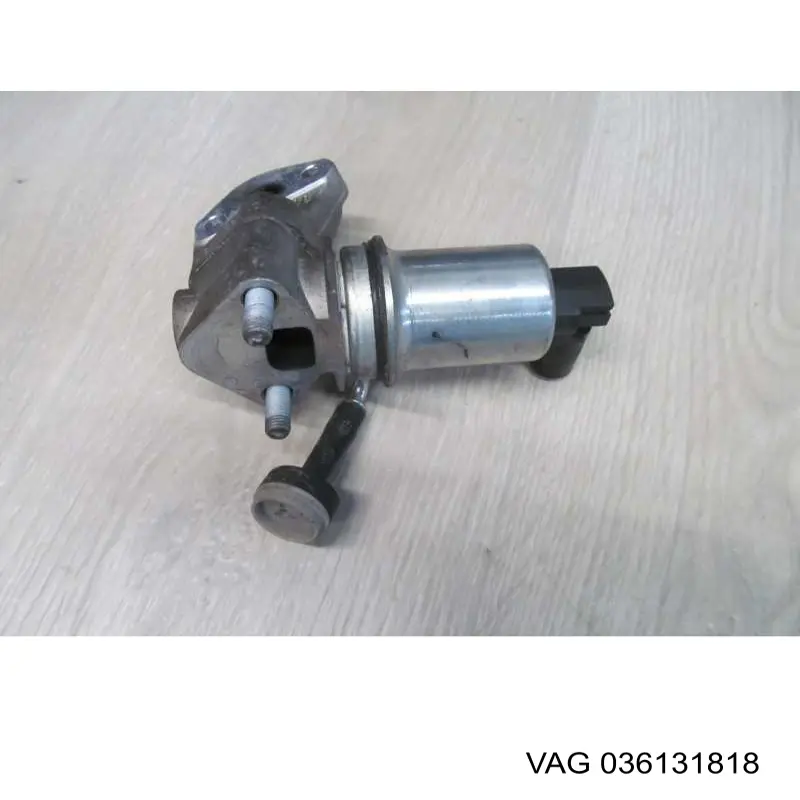  Soporte de válvula EGR para Seat Cordoba 6K2